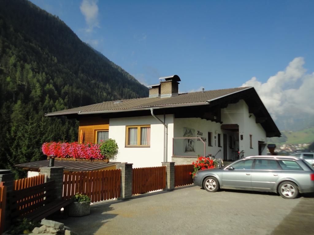 Haus Dorfblick Hotel Prägraten Exterior photo