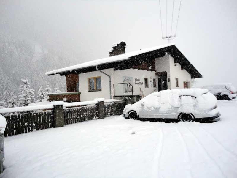 Haus Dorfblick Hotel Prägraten Exterior photo